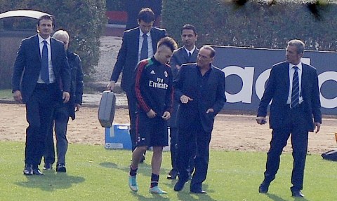 CALCIO: BERLUSCONI, TORNO AD OCCUPARMI DA VICINO DEL MILAN