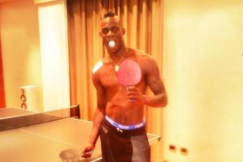 Balotelli Ping Pong