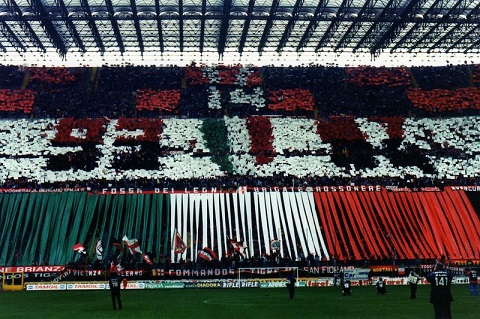 MAGLIAROSSONERA.IT_scudetto coerografia