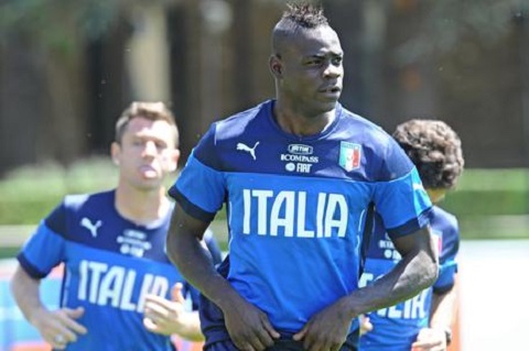 Soccer: Italy's training session