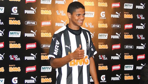 Globosports.com_Douglas Santos