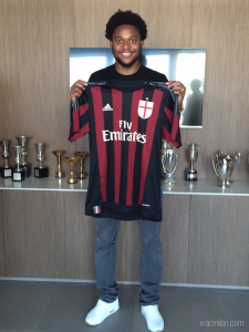 Luiz Adriano 2