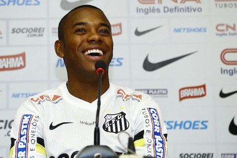 Robinho durante apresentacao no Santos na Vila Belmiro.